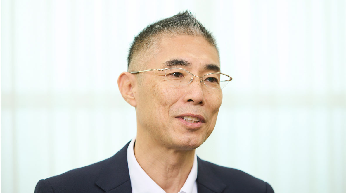 宙健さんのインタビュー写真