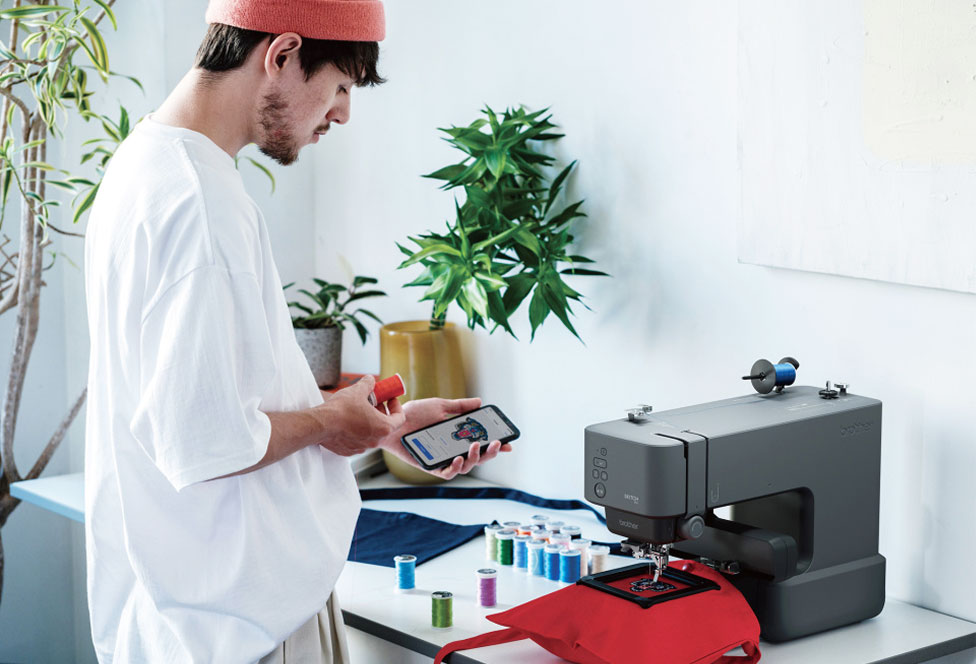 Artspiraを使ってSKiTCH PP1を操作しているイメージ