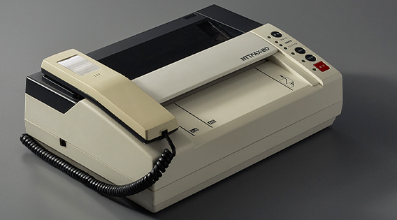 Desenvolvimento das máquinas de Fax e de impressoras laser, utilizando a tecnologia e experiência existentes