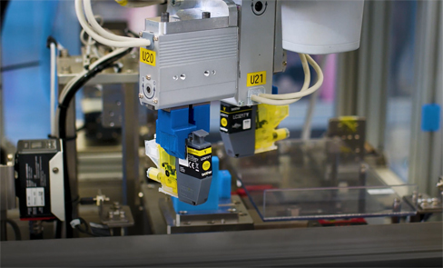 Automated line in the ink cartridge remanufacturing process
