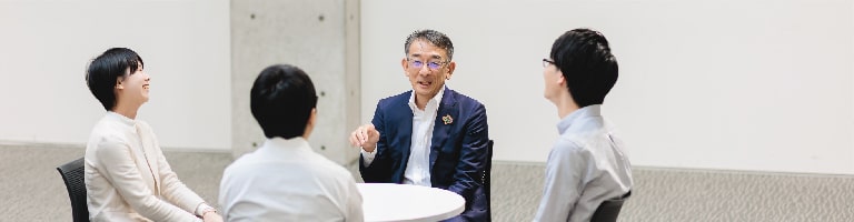 社員インタビュー -TOP-｜新卒採用